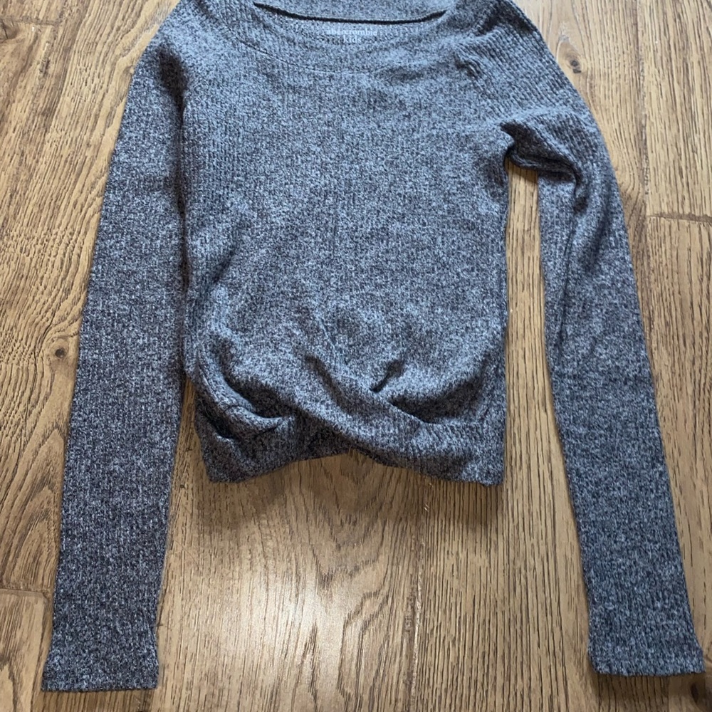Abercrombie kids, grey size 13/14